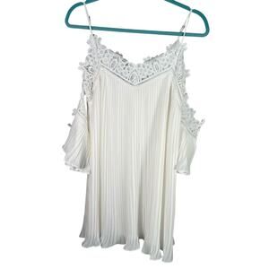 The Clothing Company White Pleated Lace Cold Shoulder Dress M‎ Romantic Bridal